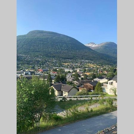 Leilighet Stryn Apartamento Exterior foto